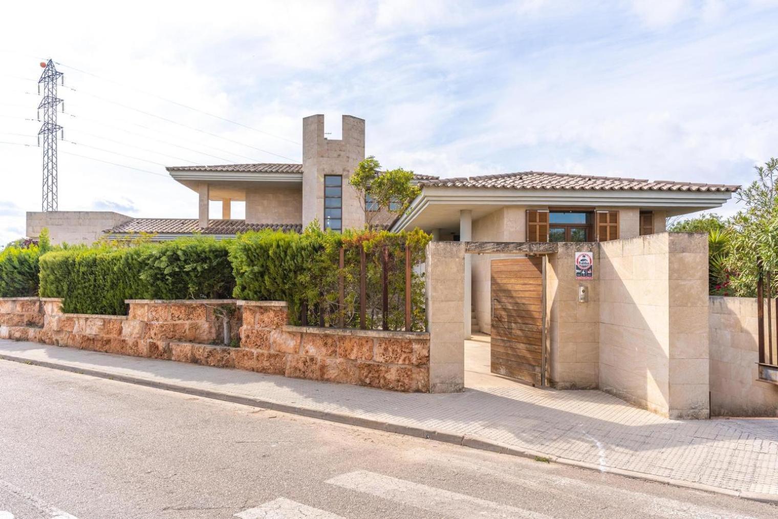 Villa De Lujo Con Piscina, Jacuzzi, Jardin Y Terraza Marratxí エクステリア 写真