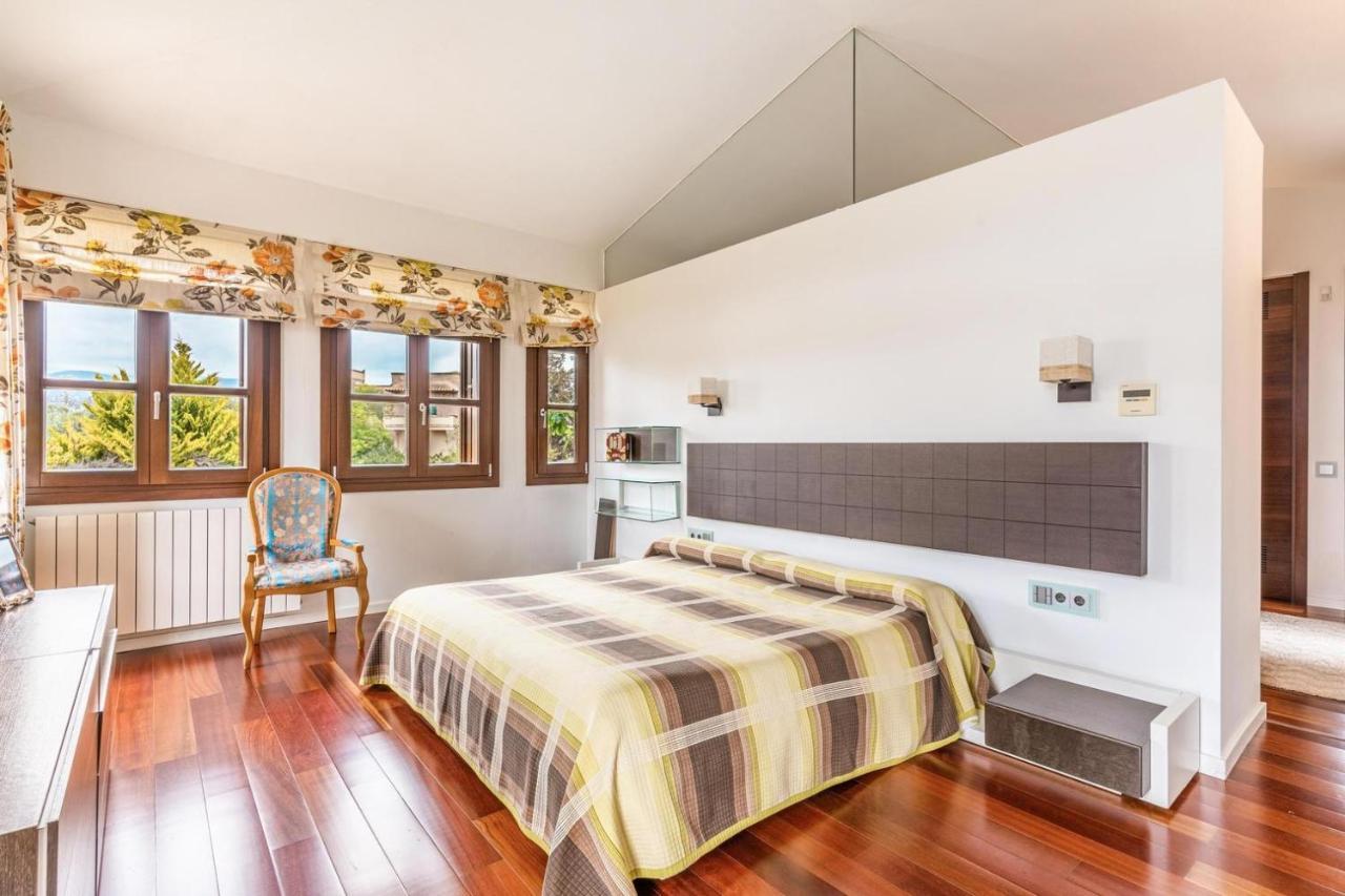 Villa De Lujo Con Piscina, Jacuzzi, Jardin Y Terraza Marratxí エクステリア 写真
